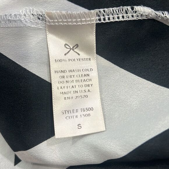 Everly Black and White striped Blouse - Picture 7 of 8